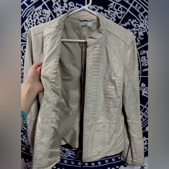 Ricki’s faux leather jacket - Picture 2 of 5